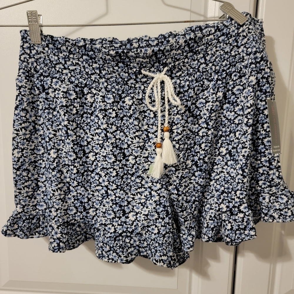 No Boundaries Flowered Ruffled Short